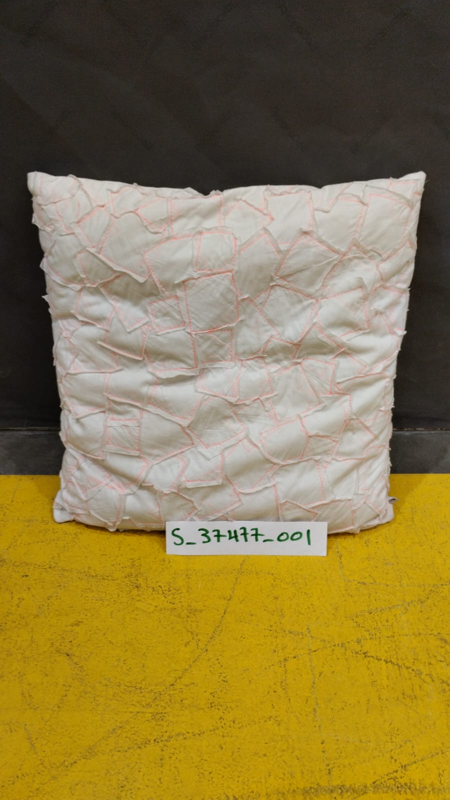 [S_37477_001] Cojines Patches 50x50cm