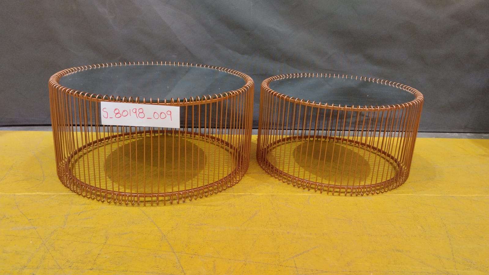 [S_80198_009] Mesa centro Wire cobre (2/set)